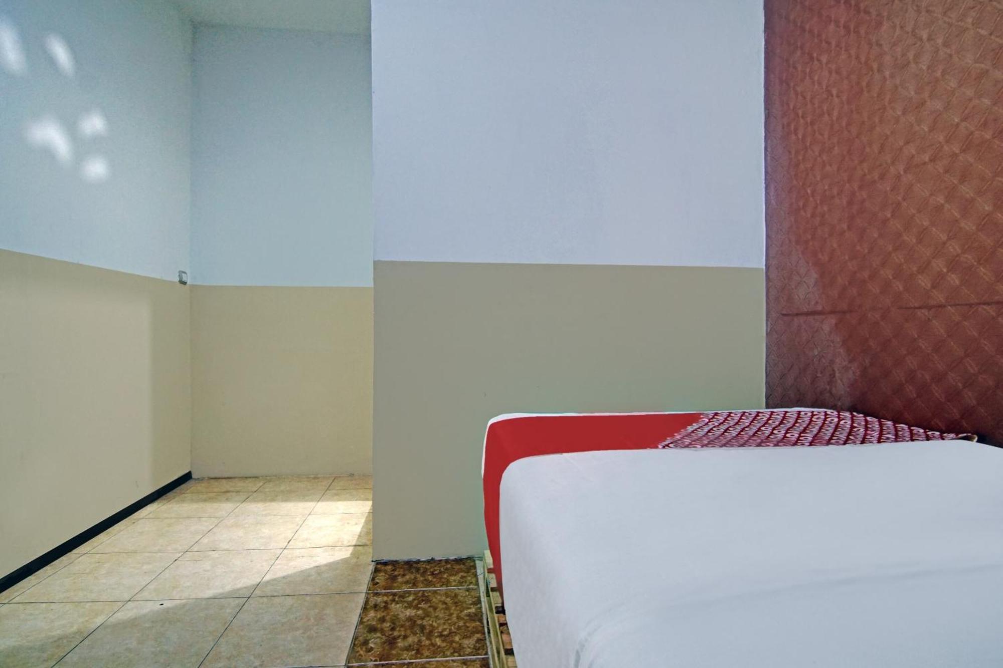 Super Oyo 90358 Poris Residence Syariah Тангеранг Экстерьер фото